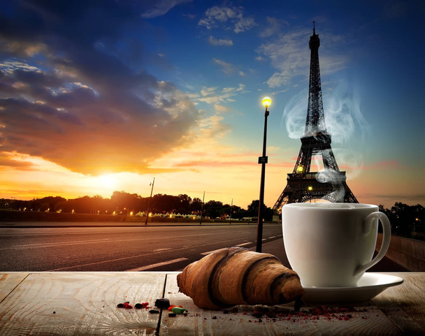 Pause café à Paris
 - Photo, image