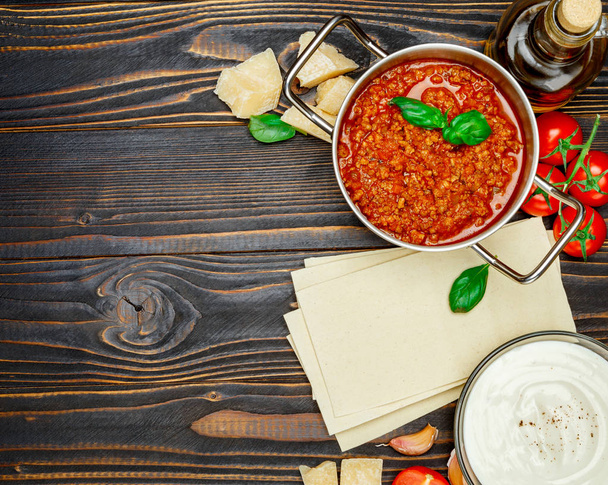 lasagna pasta sheets, bolognese and bechamel sauce - Фото, изображение