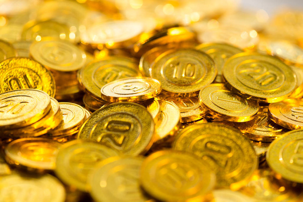 Grupo de moedas de ouro dinheiro do negócio
 - Foto, Imagem