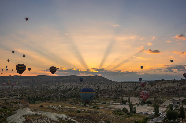 Hot Air Balloons over Cappadocia - Foto, imagen