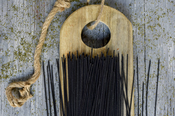 ungekochte schwarze Spaghetti - Foto, Bild