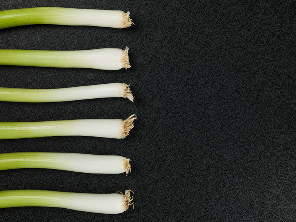 Fresh Uncooked Spring Onion Vegetables - Фото, изображение