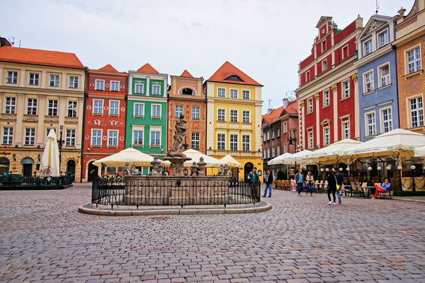 Fontána Persefona v tržní náměstí Poznan - Fotografie, Obrázek