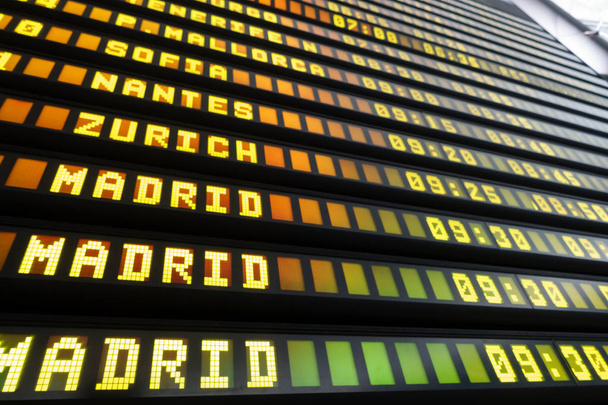 Repülőtér indulási és érkezési információk fedélzeti jel terv - Fotó, kép