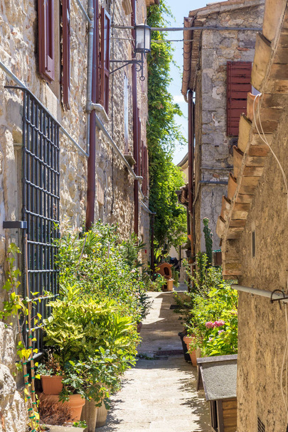 Narrow street in San Marino - Photo, Image