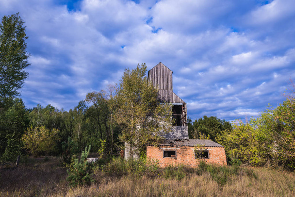 kolkhoz dans la zone de Tchernobyl
 - Photo, image