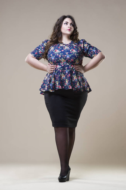 Plus size fashion model in casual clothes, fat woman on studio background, overweight female body - Fotografie, Obrázek