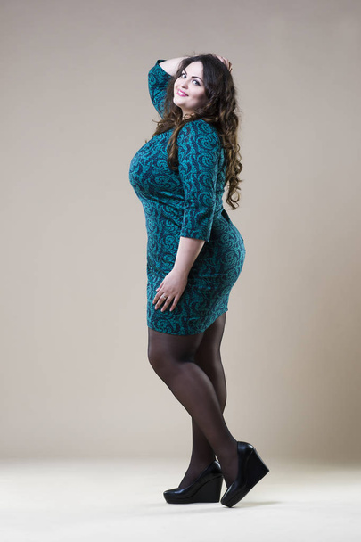 Plus size fashion model in casual clothes, fat woman on studio background, overweight female body - Foto, imagen