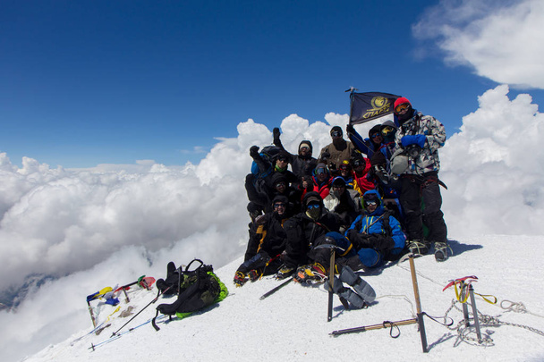 2014 07 Mount Elbrus, Russia: Single man climbs Mount Elbrus - 写真・画像
