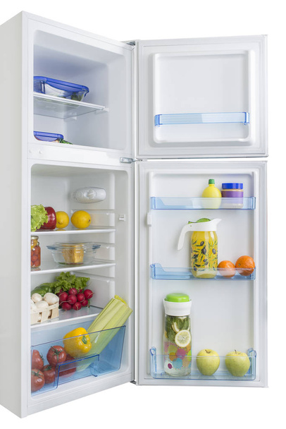 Açık buzdolabı taze meyve ve sebze dolu - Fotoğraf, Görsel