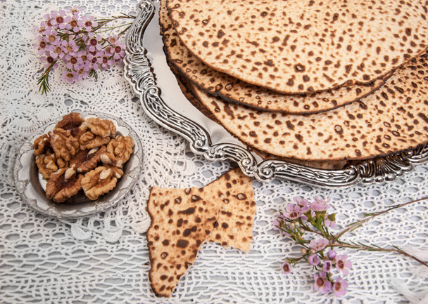 matza brood voor Pascha feest - Foto, afbeelding