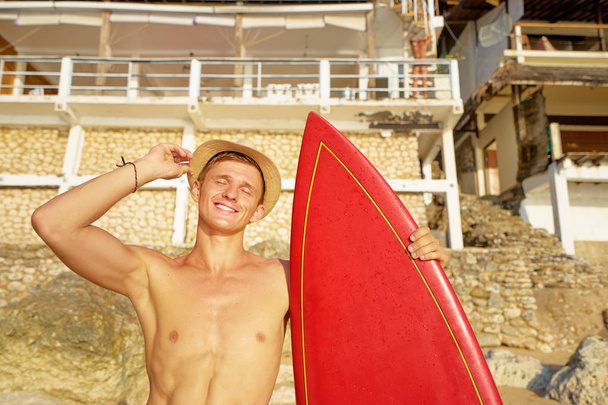 Surfer enjoying suntan  - Фото, изображение