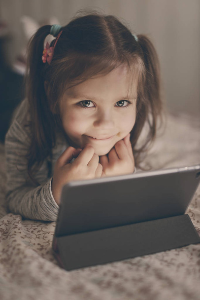 girl with tablet pc - Photo, image