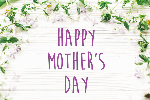 happy mother's day text  - Фото, зображення