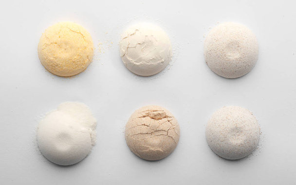 diferentes tipos de farinha
  - Foto, Imagem