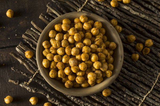 Homemade Spicy Salted Baked Chickpeas - 写真・画像