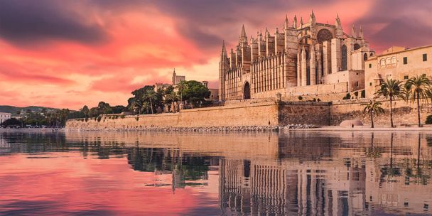3d illustration of the cathedral of mallorca alternative  - Photo, Image