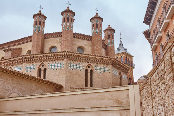 Teruel Mudejar sanatta. San Pedro apsis. İspanya mirası - Fotoğraf, Görsel