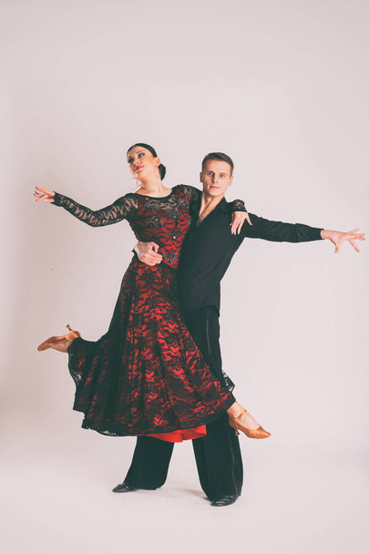 The dancers of ballroom dancing - Fotografie, Obrázek