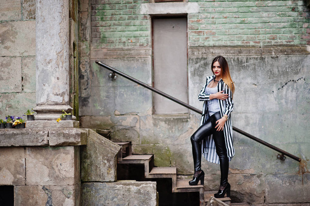 Fashionable woman look with black and white striped suit jacket, - Foto, Bild