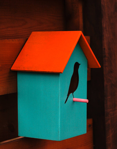 Ξύλινη διακόσμηση, τέχνη ιδέα - σπίτι πουλιών - Φωτογραφία, εικόνα