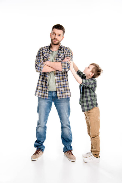 Padre e hijo teniendo conflicto
 - Foto, Imagen