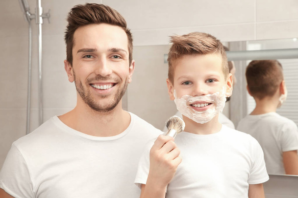 Father and son shaving  - Zdjęcie, obraz