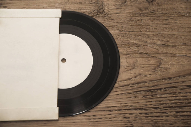Disco de vinilo negro
 - Foto, imagen