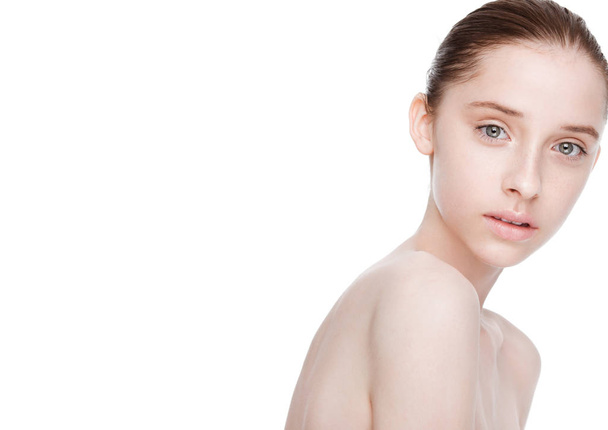 Belleza modelo de moda con maquillaje natural cuidado de la piel
 - Foto, Imagen