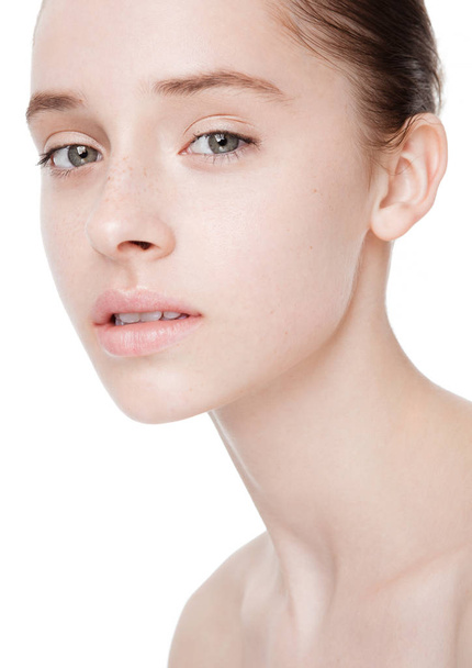Beauty fashion model with natural makeup skin care - Foto, Imagem