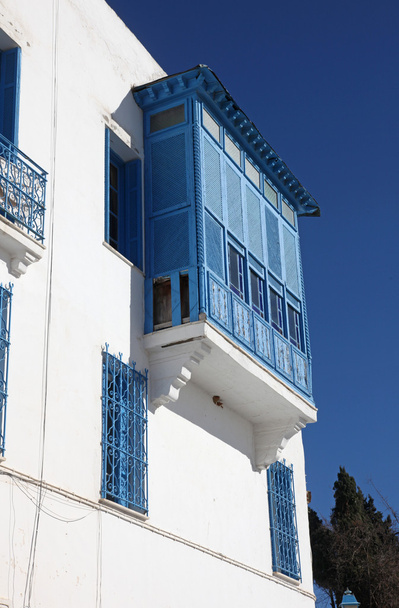 Ventana tradicional de Sidi Bou Said, Túnez
 - Foto, imagen
