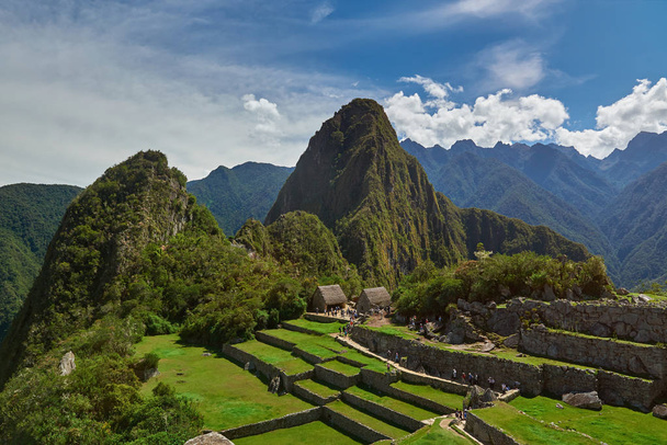 Verde Machu Picchu terraços
 - Foto, Imagem