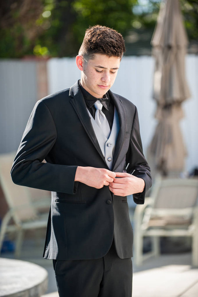 Well dressed young man looking sharp - Photo, Image