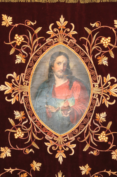 Jezus, gouden geborduurde gewaden van de kerk - Foto, afbeelding