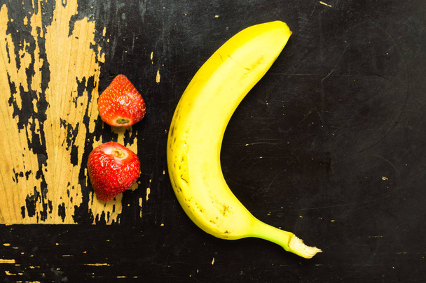 натюрморт с фруктами  - Фото, изображение