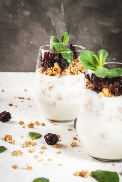 Healthy breakfast with granola and berry - Photo, Image