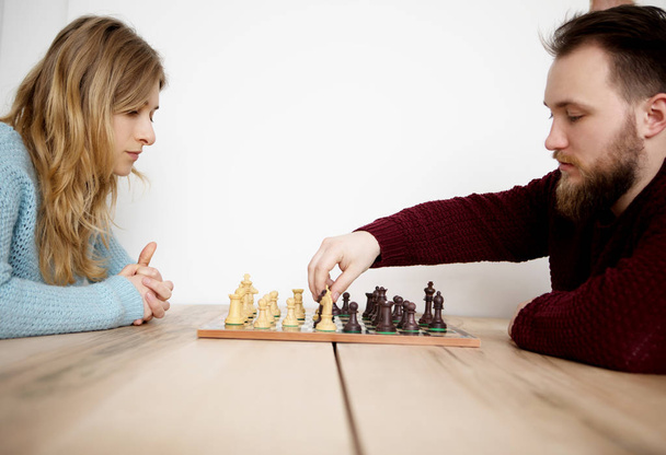 Couple playing chess. - Foto, Imagem
