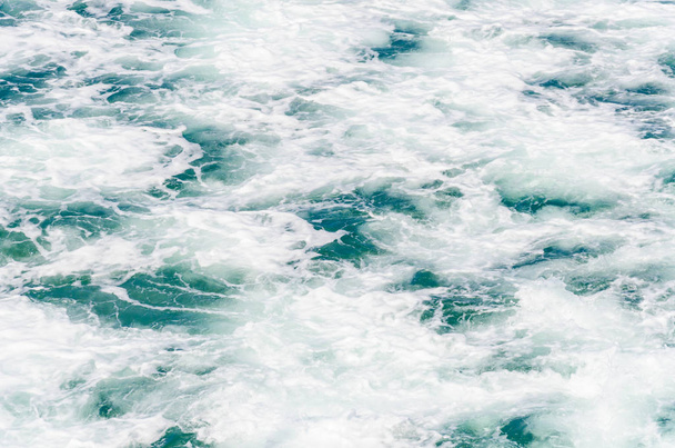 Κυματιστό ωκεανό νερού - Φωτογραφία, εικόνα