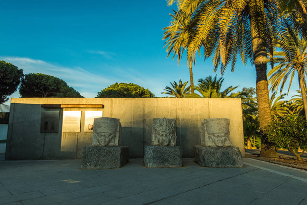 Monumento al descubrimiento de América en Palos de la Frontera, España
 - Foto, Imagen