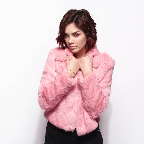Female model in pink fur - Foto, immagini