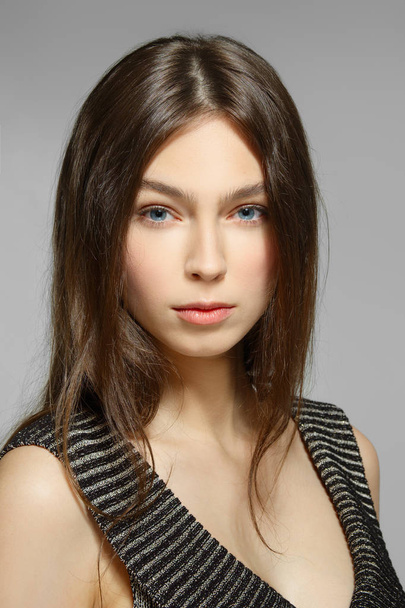 Beautiful fashion model with blue eyes and pink cheeks. Clean fr - Fotoğraf, Görsel