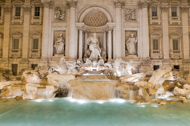 有名なイタリア ローマ ランドマーク バロック様式噴水トレビのミステリー - 写真・画像