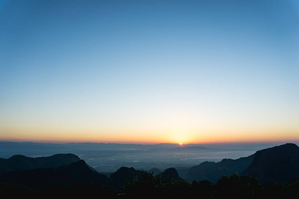 Beautiful sunrise at Mountain - Foto, Imagen
