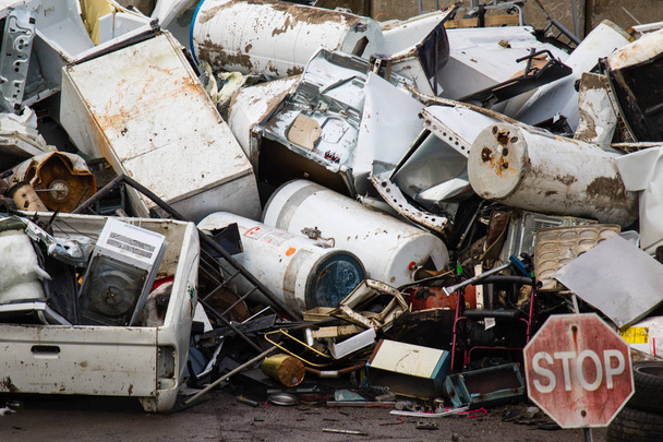 Σταματήστε να παράγουν απόβλητα! Παλιά εγκατάσταση ανακύκλωσης appliency - Φωτογραφία, εικόνα