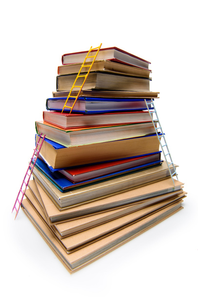 pile de livres avec échelles
 - Photo, image