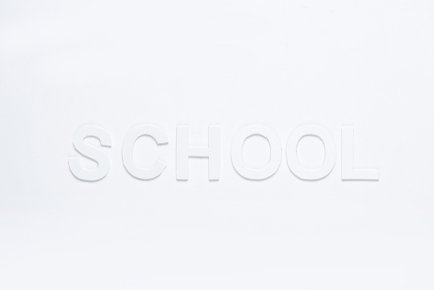 χαρτί σχολείο γράμματα σε λευκό - Φωτογραφία, εικόνα