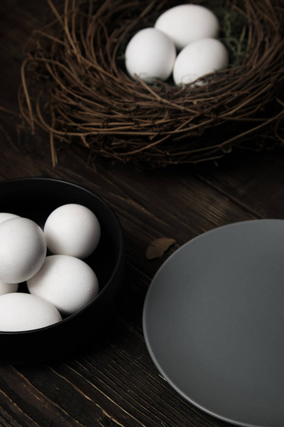 Πασχαλινά αυγά και η φωλιά πουλιού - Φωτογραφία, εικόνα