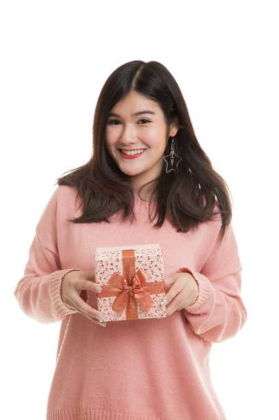 Young Asian woman with a gift box. - Photo, image
