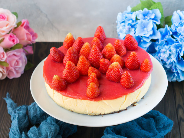 Home made strawberry baked cheese cake - Photo, Image