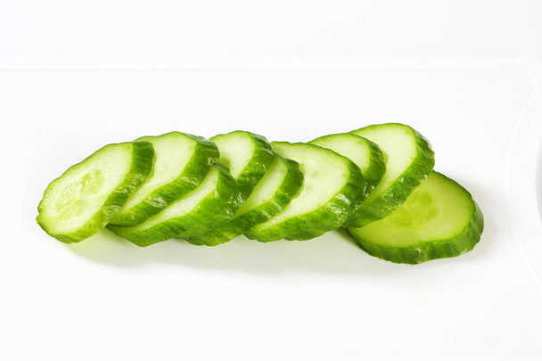 Concombre frais tranché
 - Photo, image